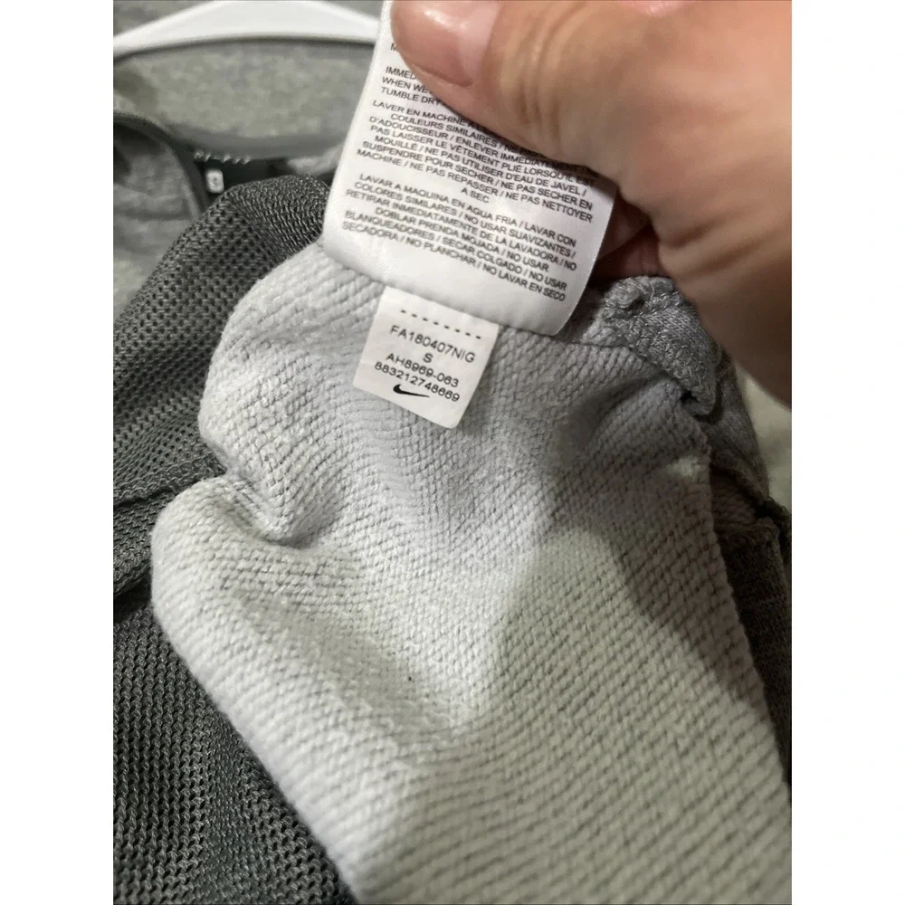 Nike Quarter‎ Zip Women S Grey Colorblock Dri-FIT Sweatshirt Relaxed Mock Terry